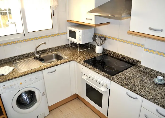 Apartamento La Rivera, 2 Dormitorios, By Bookindenia